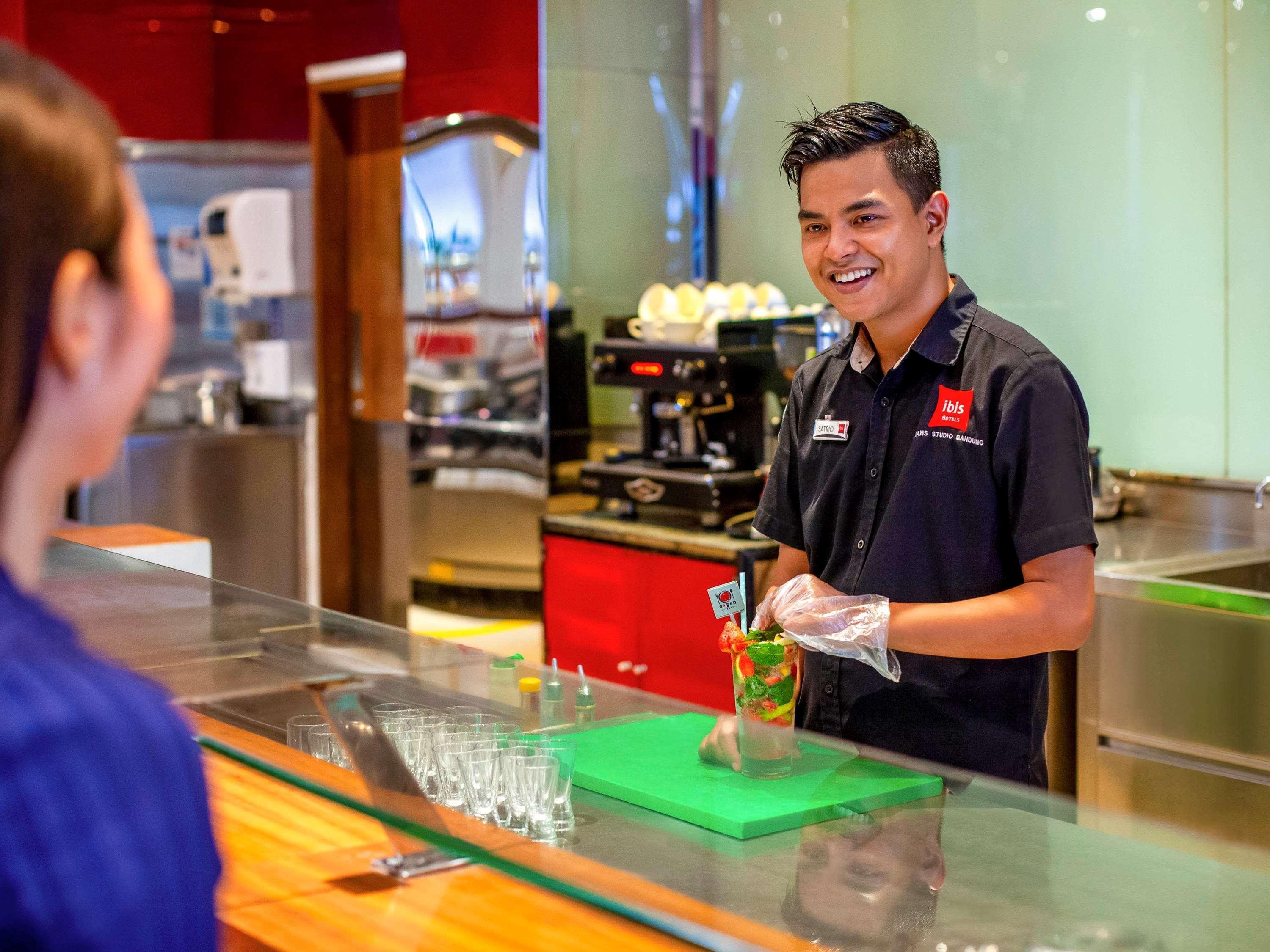 Ibis Bandung Trans Studio Εξωτερικό φωτογραφία